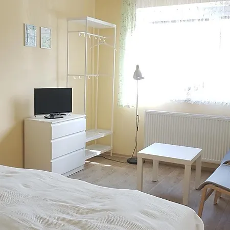 Apartment Arnika Korenov Exterior photo